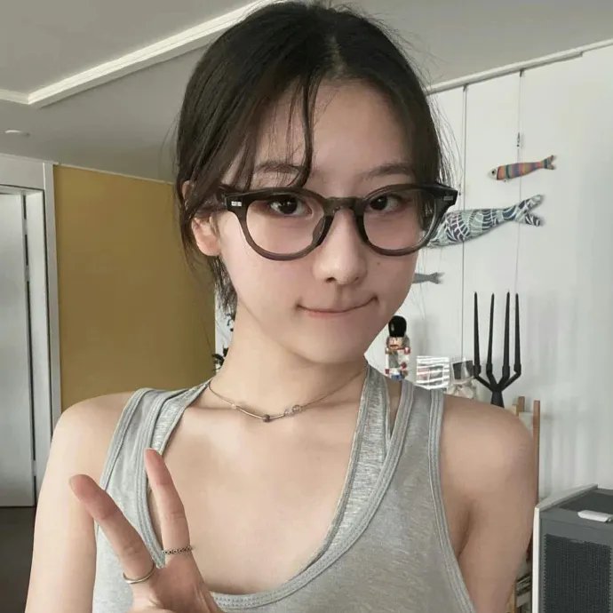 画里真真